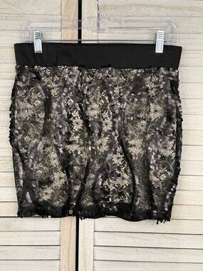 IZ BYER Lace & Sequin Sexy Y2K Black Mini Skirt w Nude Lining-Large